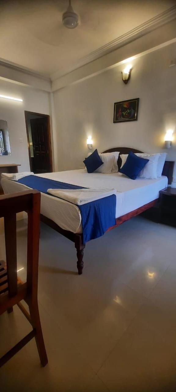 Tippys Beach Resort Kovalam Esterno foto